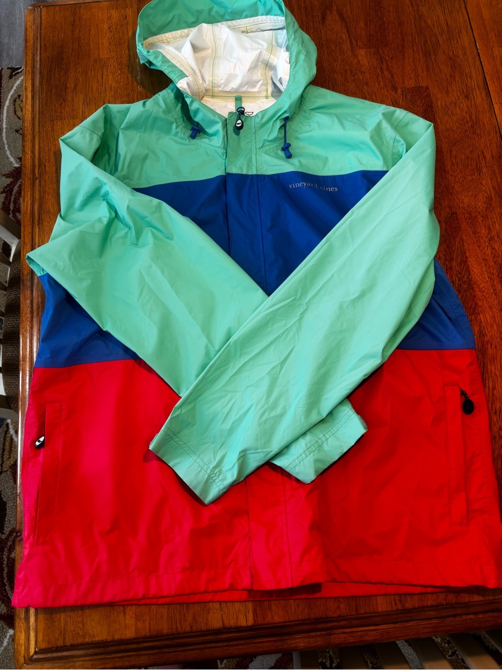 Vineyard Vines Men’s Colorblock Hooded Windbreaker Jacket - Green/Blue/Red - Picture 5 of 7